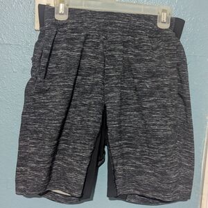 Lululemon Men's Black and Gray Shorts